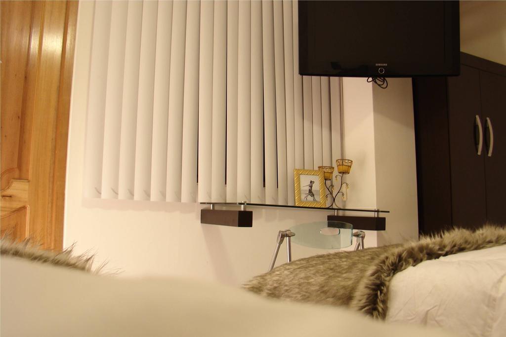 Hostal Media Luna トルヒーリョ エクステリア 写真